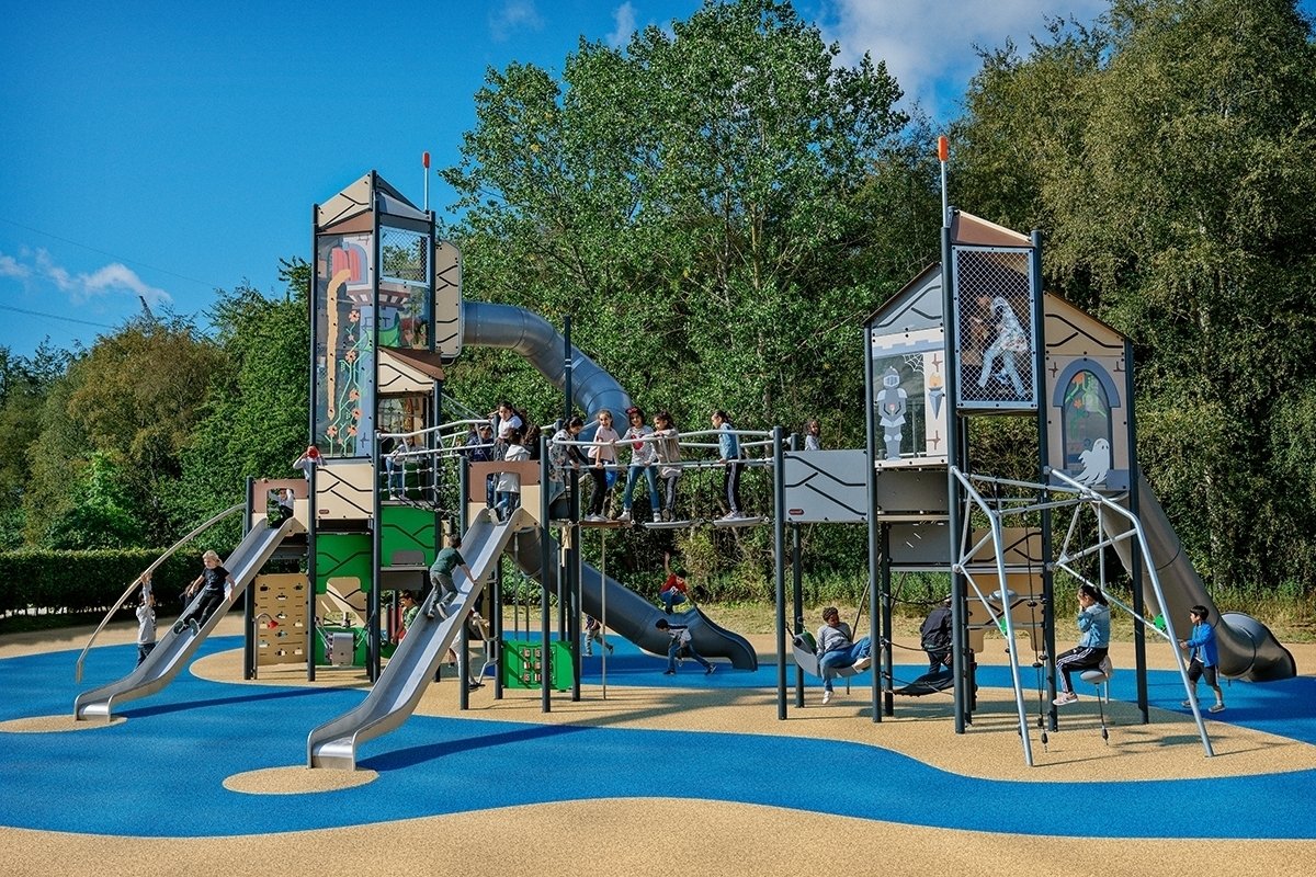 KOMPAN Commercial Play Systems 17