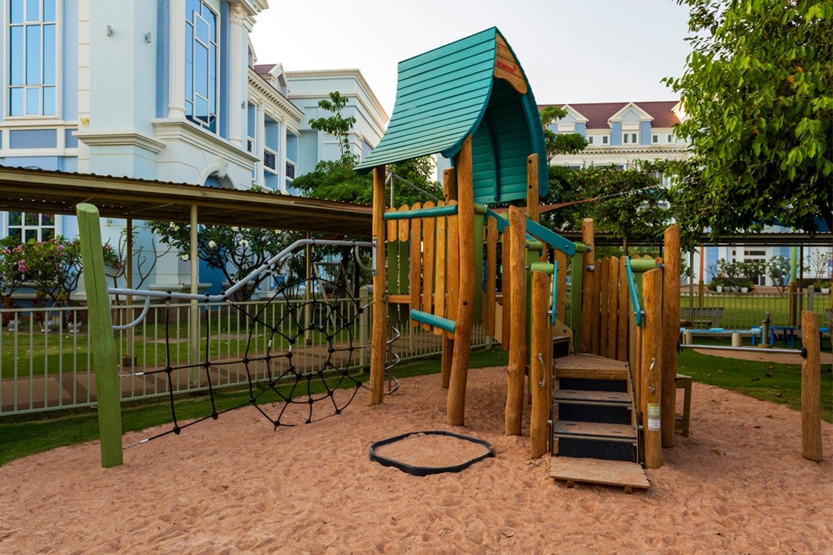 KOMPAN Residential Play Systems 11