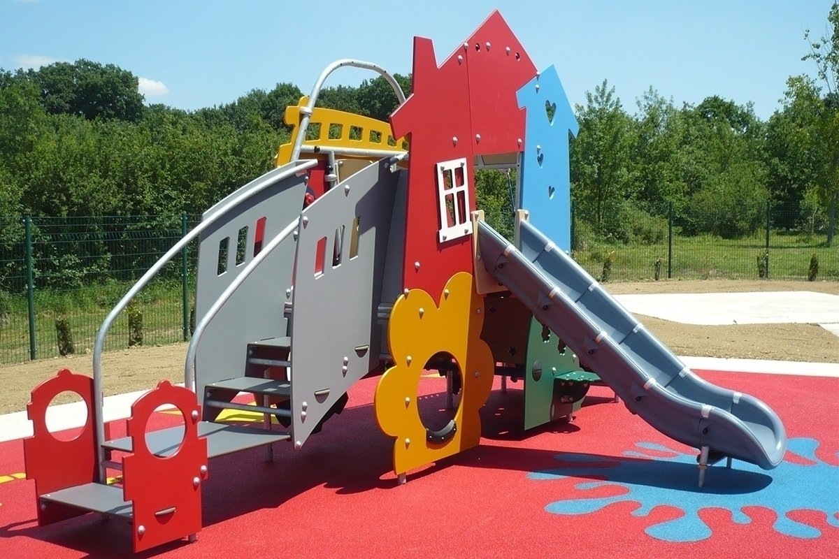 KOMPAN Residential Play Systems 15