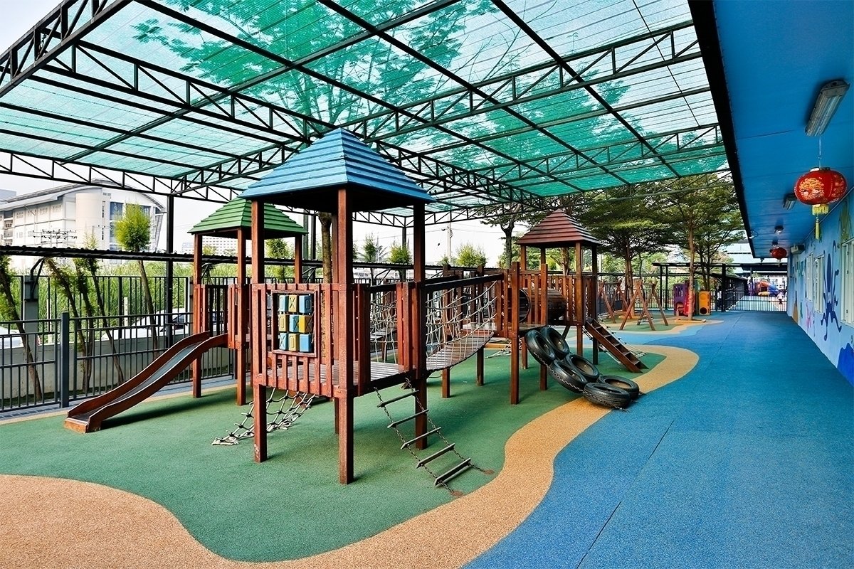 KOMPAN Residential Play Systems 5