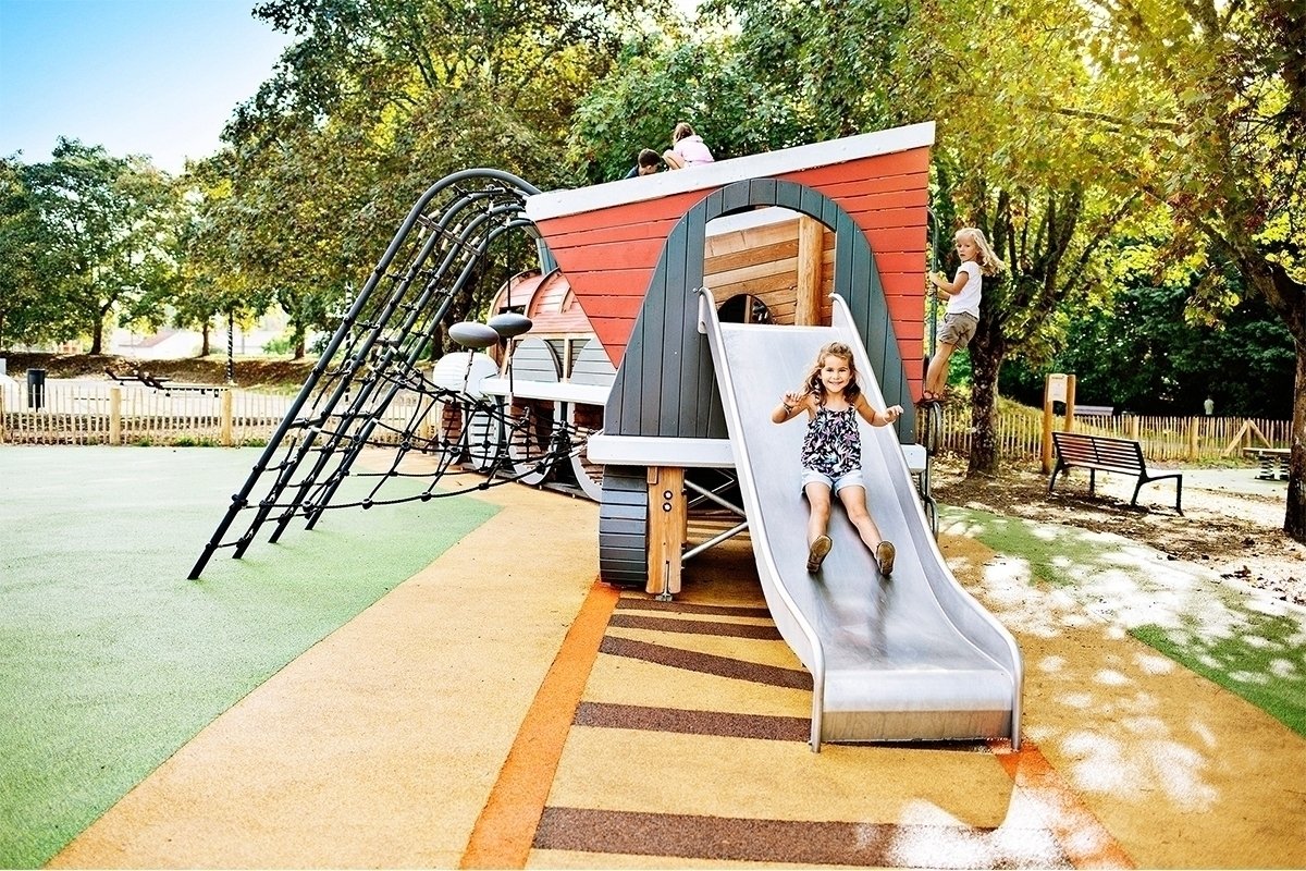 KOMPAN Robinia Play Systems 15