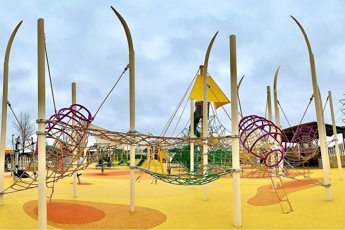 KOMPAN Robinia Play Systems 7